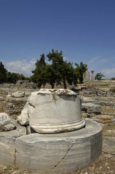 Руины исторического древнего Коринфа — стоковое фото