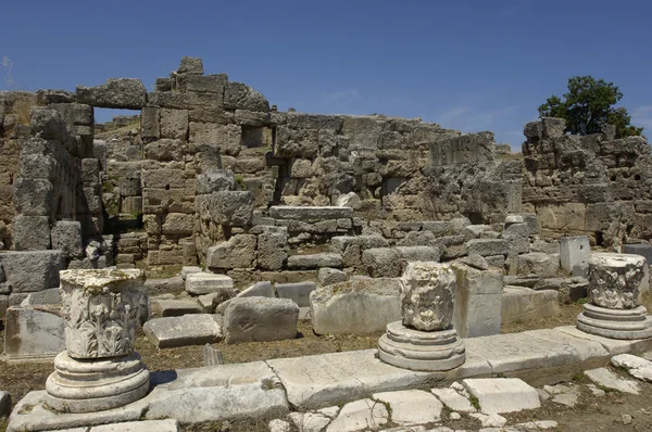 Ruinas de la antigua Corinto histórica — Foto de Stock