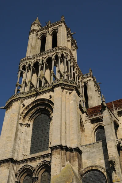 Francie, kolegiátní kostel mantes — Stock fotografie