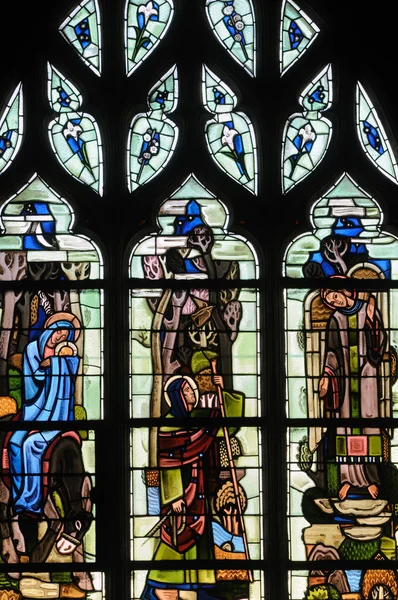 Yvelines, vitral en la iglesia colegiata de Poissy — Foto de Stock