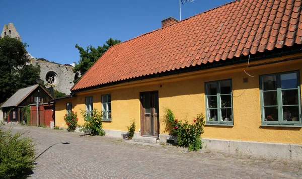 Svédország, a régi és festői város visby — Stock Fotó