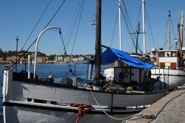 Eski ve tarihi tekne Stockholm bağlantı noktası — Stok fotoğraf