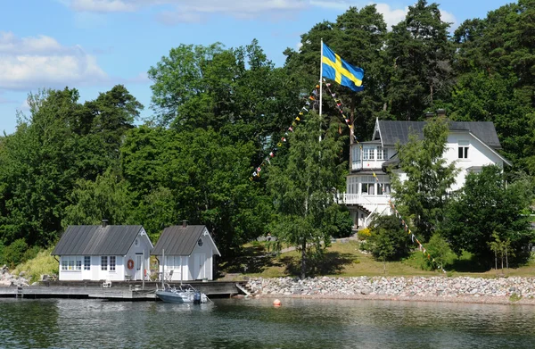 Σουηδία, γραφικό σπίτι σε ένα μικρό νησί κοντά σε Στοκχόλμη — Φωτογραφία Αρχείου