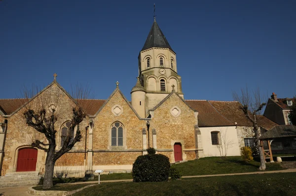 Frankrike, kyrkan saint martin la garenne i les yvelines — Stockfoto