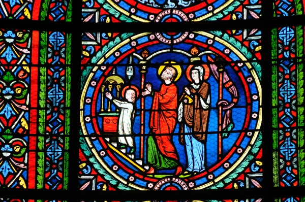 Yvelines, stained glass window in Poissy collegiate church — Stock Photo, Image