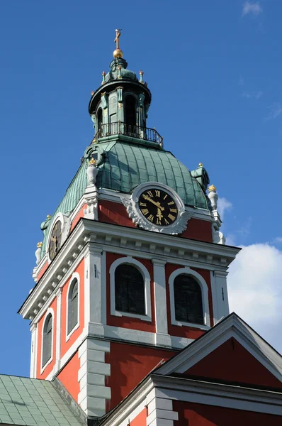 Старая и живописная церковь Св. Иакова в Стокгольме — стоковое фото