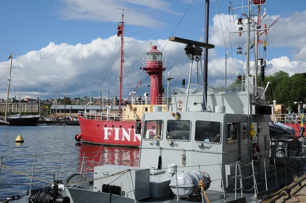 Eski ve tarihi tekne Stockholm bağlantı noktası — Stok fotoğraf