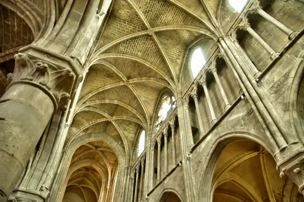Innenraum der Kirche Saint Martin of Triel sur seine — Stockfoto