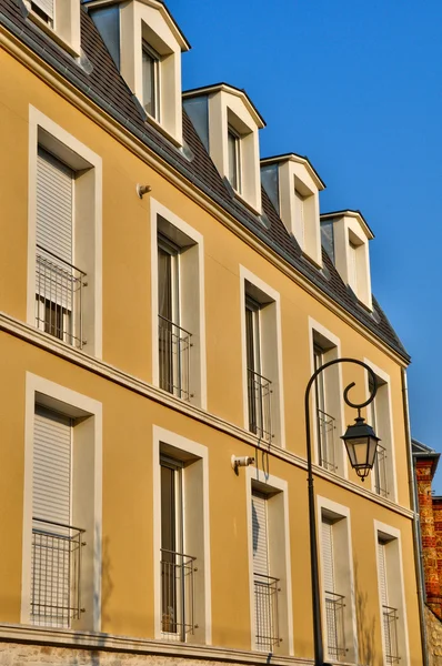 França, um novo edifício em Les Mureaux — Fotografia de Stock