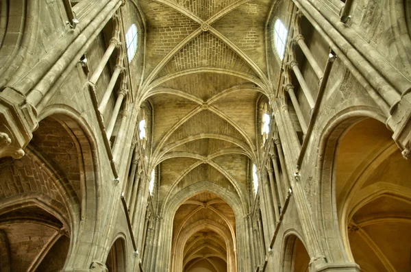Inredning i kyrkan saint martin triel sur Seine — Stockfoto