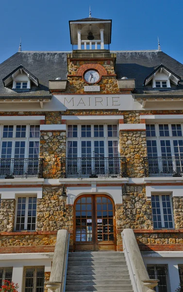 Frankrijk, het stadhuis van vernouillet in les-yvelines — Stockfoto