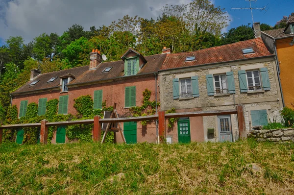 França, a aldeia de Vetheuil em Val d Oise — Fotografia de Stock