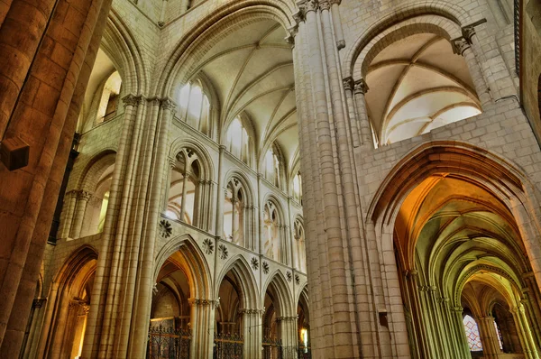 Caen, abbaye aux hommes i Frankrike — Stockfoto