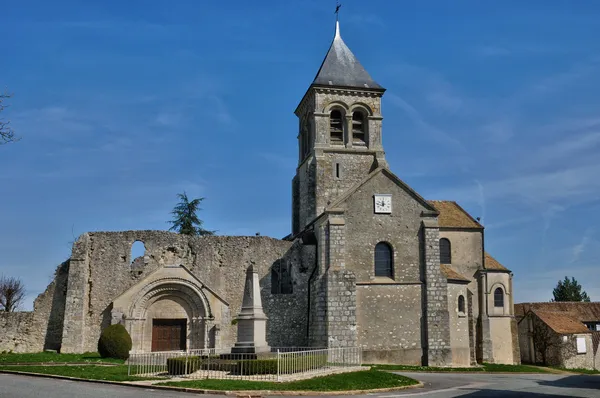 Franța, biserica Sainte Marie Madeleine din Montchauvet — Fotografie, imagine de stoc
