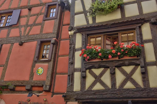 Pintoresco pueblo de Riquewihr en Alsacia —  Fotos de Stock