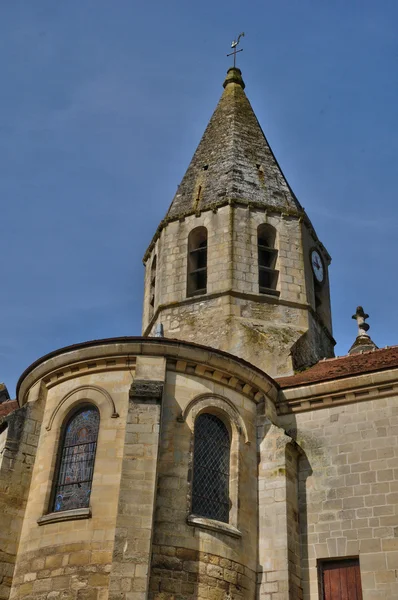 Gereja Saint Denis di Brueil en Vexin — Stok Foto