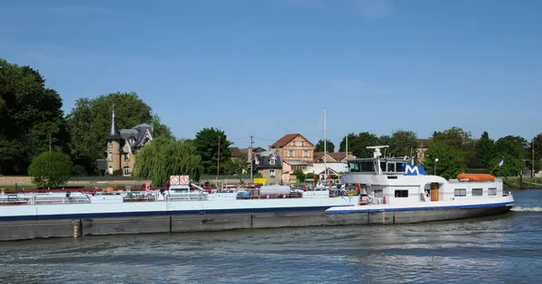 Francie, město triel sur Seine — Stock fotografie