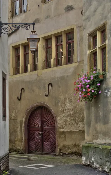 Picturesque village of Riquewihr in Alsace — Stock Photo, Image