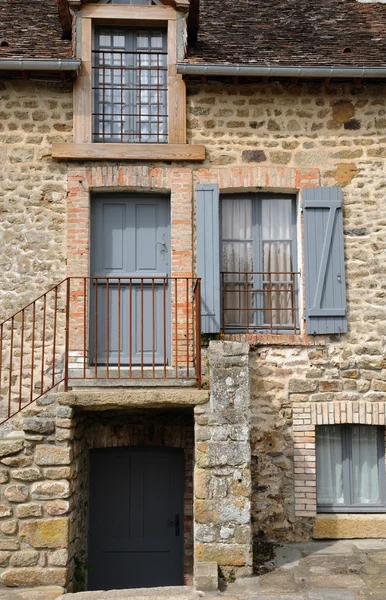 Pintoresco pueblo de Saint Ceneri le Gerei en Normandía — Foto de Stock