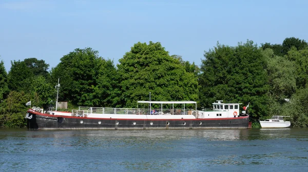 Francia, la città di Triel sur Seine — Foto Stock