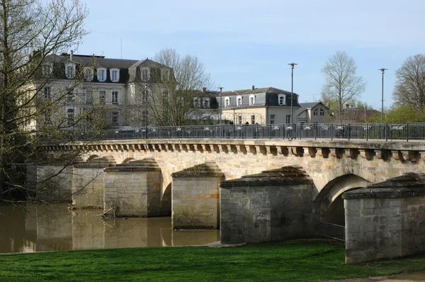 Francia, la città di Meulan — Foto Stock