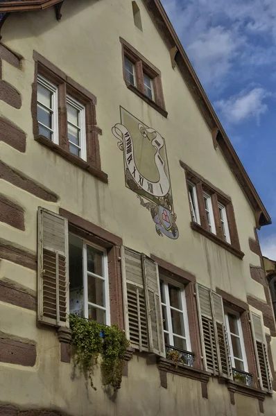 Malerisches Dorf riquewihr im Elsass — Stockfoto