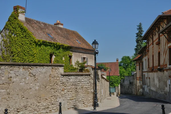 Francia, el pueblo de Brueil en Vexin en Les Yvelines — Foto de Stock