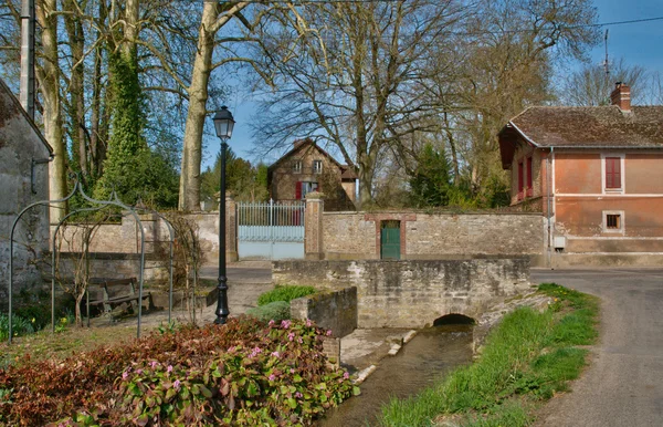 Frankrike, byn brueil en vexin i les yvelines — Stockfoto