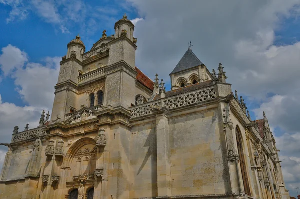 France, the renaissance church of Vetheuil — Stock Photo, Image