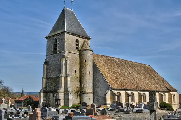 Francia, la chiesa di Saint Remy a Marcq — Foto Stock