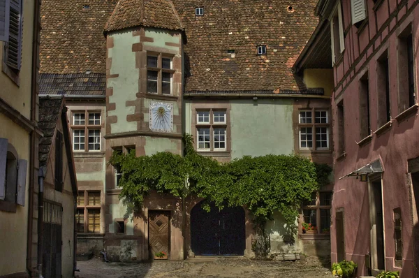 Gevel van het provençaalse huis frankrijk u stockfoto dario