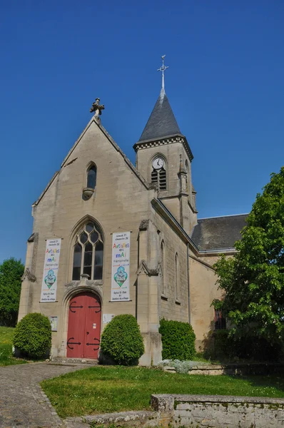 Francja, Kościół Fremainville w Val d Oise — Zdjęcie stockowe