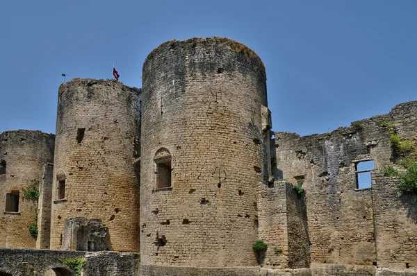 Castillo medieval de Villandraut en Gironda — Foto de Stock