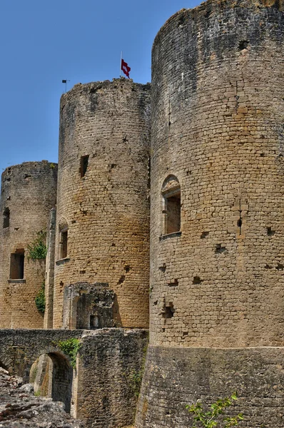 Medieval castle of Villandraut in Gironde — Stock Photo, Image