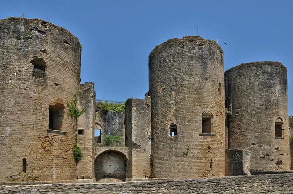 Castillo medieval de Villandraut en Gironda —  Fotos de Stock