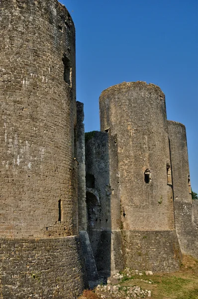 Castillo medieval de Villandraut en Gironda — Foto de Stock