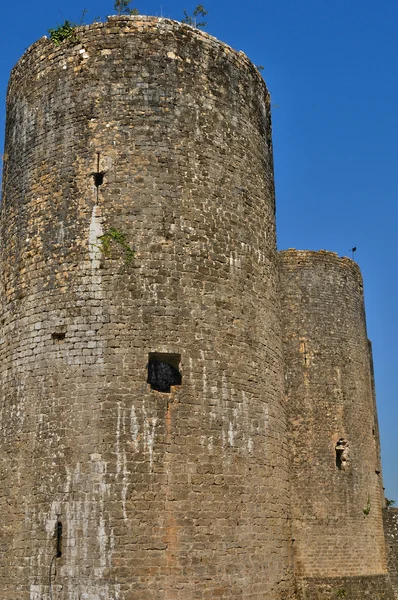 Mittelalterliche Burg von villandraut in gironde — Stockfoto