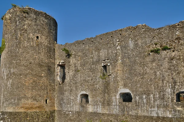 Mittelalterliche Burg von villandraut in gironde — Stockfoto