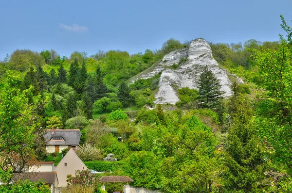 Byn av haute isle i val d oise — Stockfoto