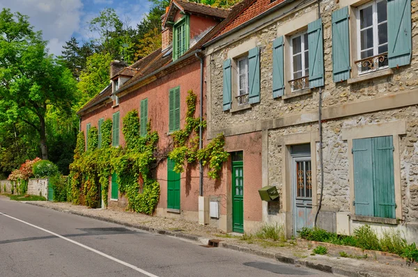 Francia, el pueblo de Vetheuil en Val d Oise — Foto de Stock
