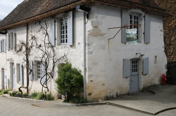 Festői falu a Saint Ceneri le Gerei ben Normandia — Stock Fotó