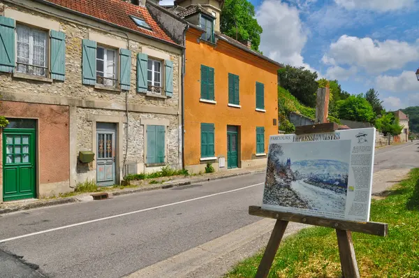 Francia, el pueblo de Vetheuil en Val d Oise — Foto de Stock