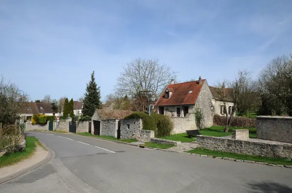 Francia, el pueblo de Follainville Dennemont in les Yvelines — Foto de Stock