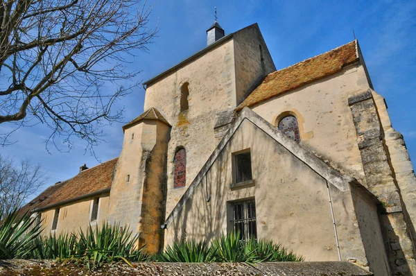 Francia, la chiesa di Autouillet — Foto Stock