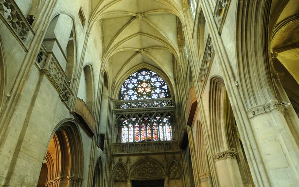 Igreja de São Pedro em Caen — Fotografia de Stock