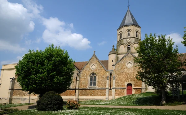 Francja, Kościół saint martin la garenne w les yvelines — Zdjęcie stockowe
