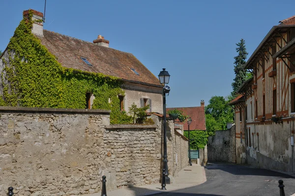 フランス、brueil en ベクサン レ イヴリーヌ県の村 — ストック写真