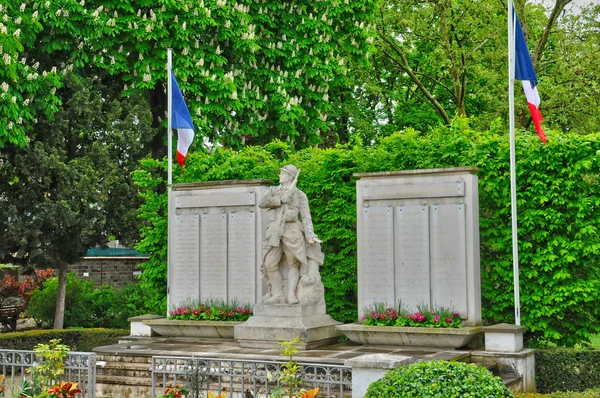 França, o memorial de guerra de Les Mureaux — Fotografia de Stock