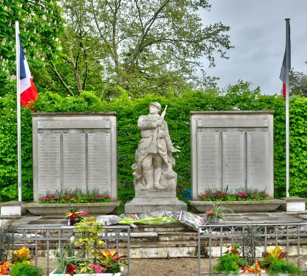 France, the war memorial of Les Mureaux — Stock Photo, Image