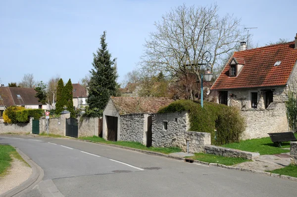 Francia, el pueblo de Follainville Dennemont in les Yvelines — Foto de Stock